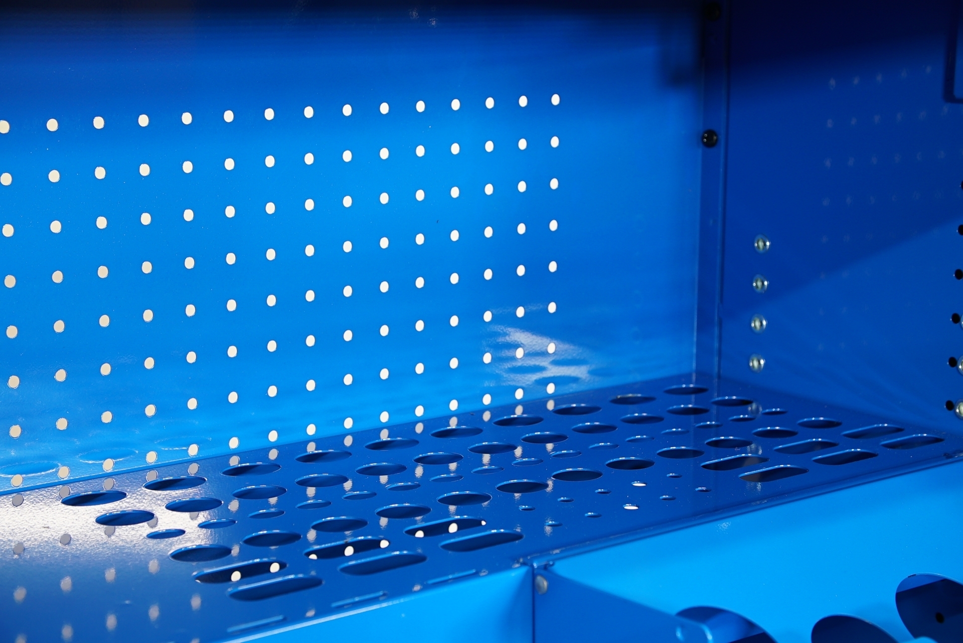 72" Rolling Tool Cab and 72" Hutch Top