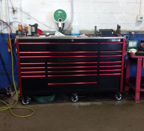 CRX7225 Tool Box Black and Red